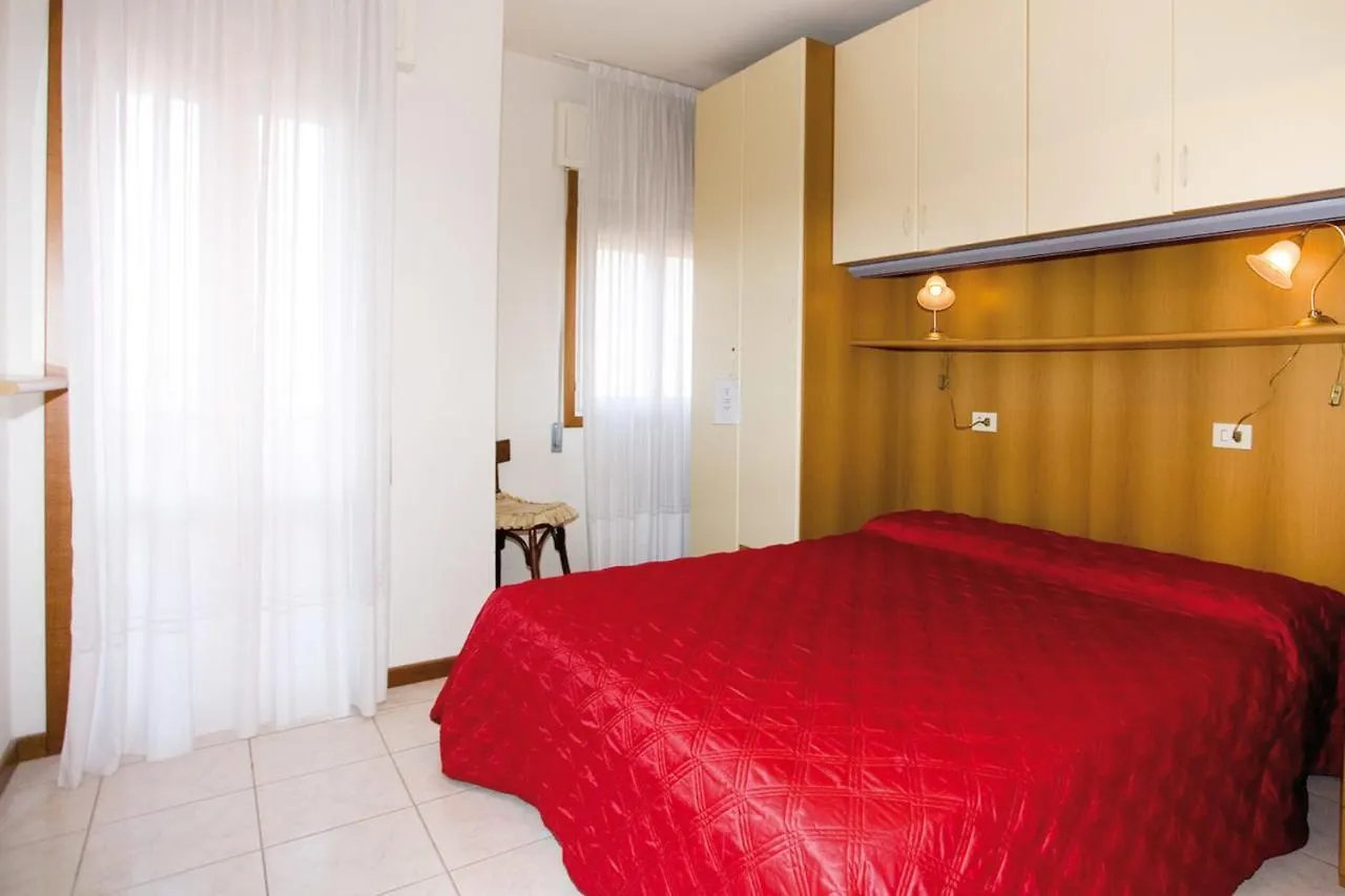 Apartment In Bibione 24541 Itália